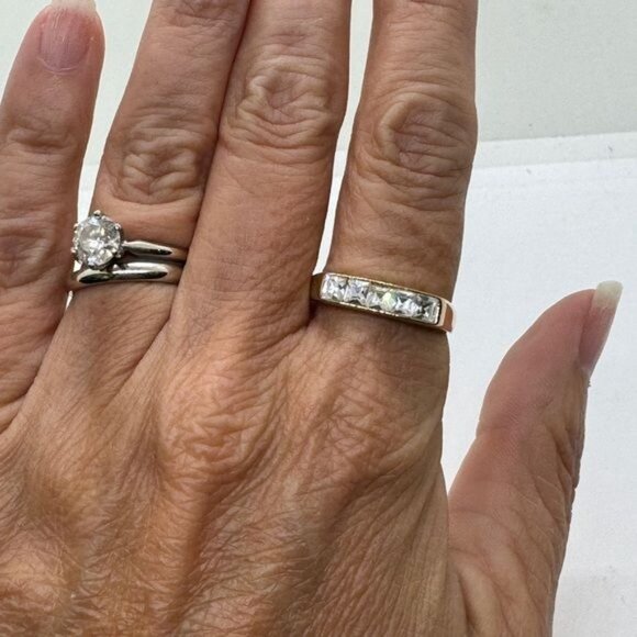 Gold Tone Fashion Ring Faux Diamond Row Princess Cut size 9 - Picture 5 of 6